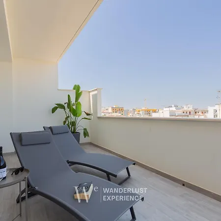 Wanderlust Experience Zenith Rooftop Apartment *