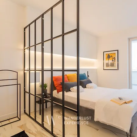 Wanderlust Experience Zenith Rooftop Apartment *