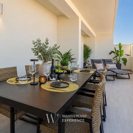 Wanderlust Experience Zenith Rooftop Apartmán